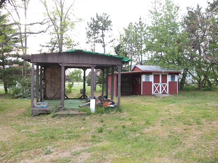 Rotten Beach Shack and Dive Shack